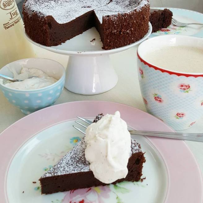 20994252_1642772102409669_5649401744860610611_n